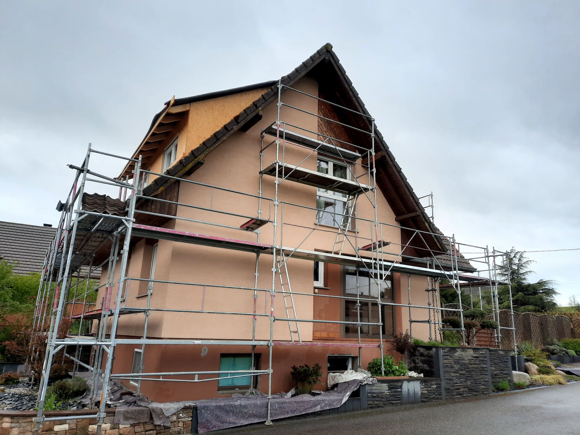 Pourquoi faire un ravalement de façade ? Cernay