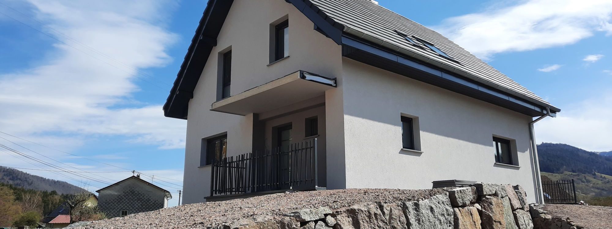 CONSTRUCTION RODRIGUEZ FACADE 2000X750 | Constructions Rodrigues 68 Crépis et enduits : quelles différences ? Colmar