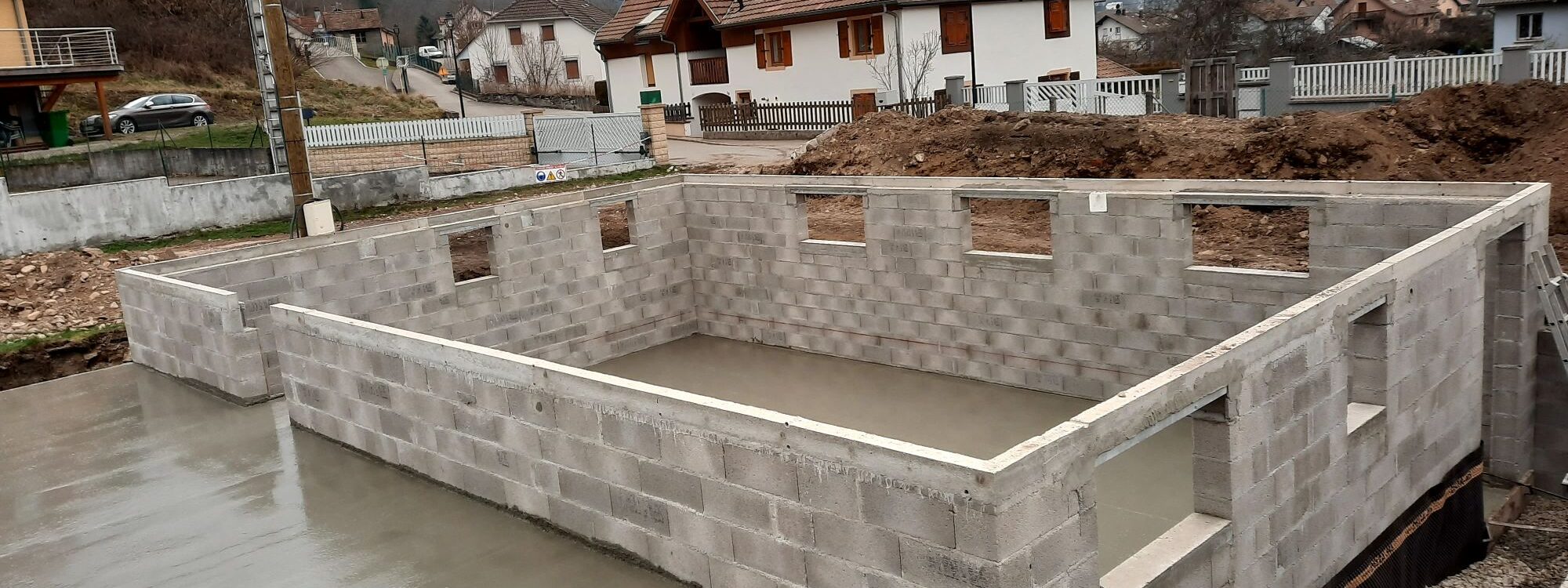 CONSTRUCTION RODRIGUES42 2000X750 | Constructions Rodrigues 68 Extension et RE2020 : comment adapter vos travaux de maçonnerie aux exigences actuelles (et profiter des aides) ? Belfort